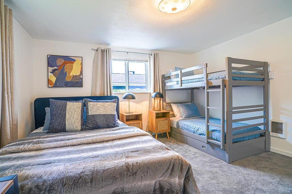 Waterfront Retreat, Relaxation, Fun In Hood Canal Hoodsport Екстериор снимка