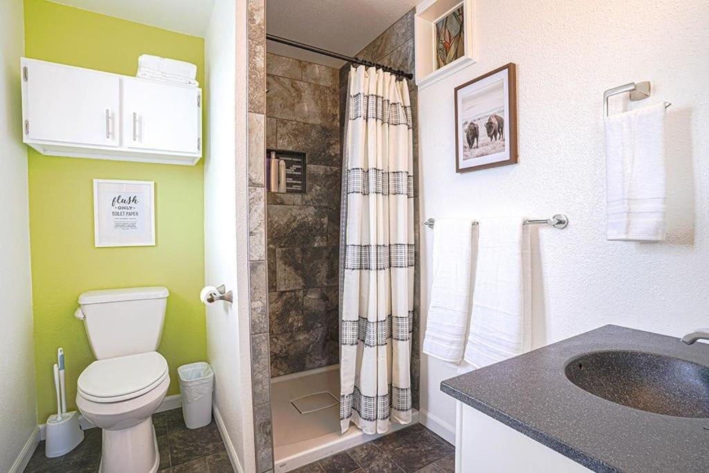 Waterfront Retreat, Relaxation, Fun In Hood Canal Hoodsport Екстериор снимка