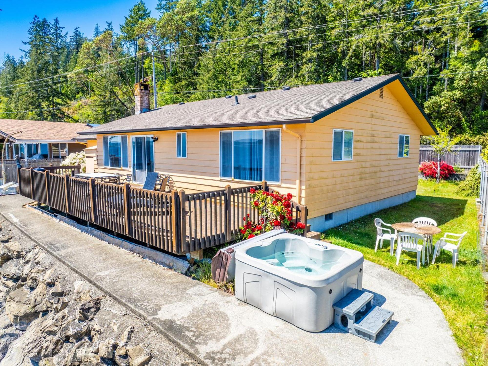 Waterfront Retreat, Relaxation, Fun In Hood Canal Hoodsport Екстериор снимка